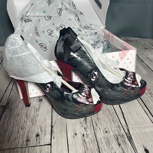 Iron Fist Wolf Beater Peep Toe Platform Size 5